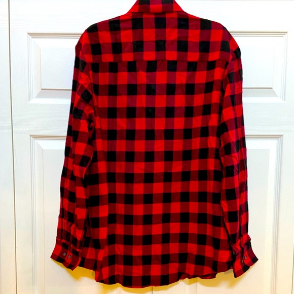 🆕NEW-MEN’S CLUB ROOM BY MACY’S FLANNEL RED AND BLACK PLAID BUTTON DOWN SHIRT. - Picture 3 of 16